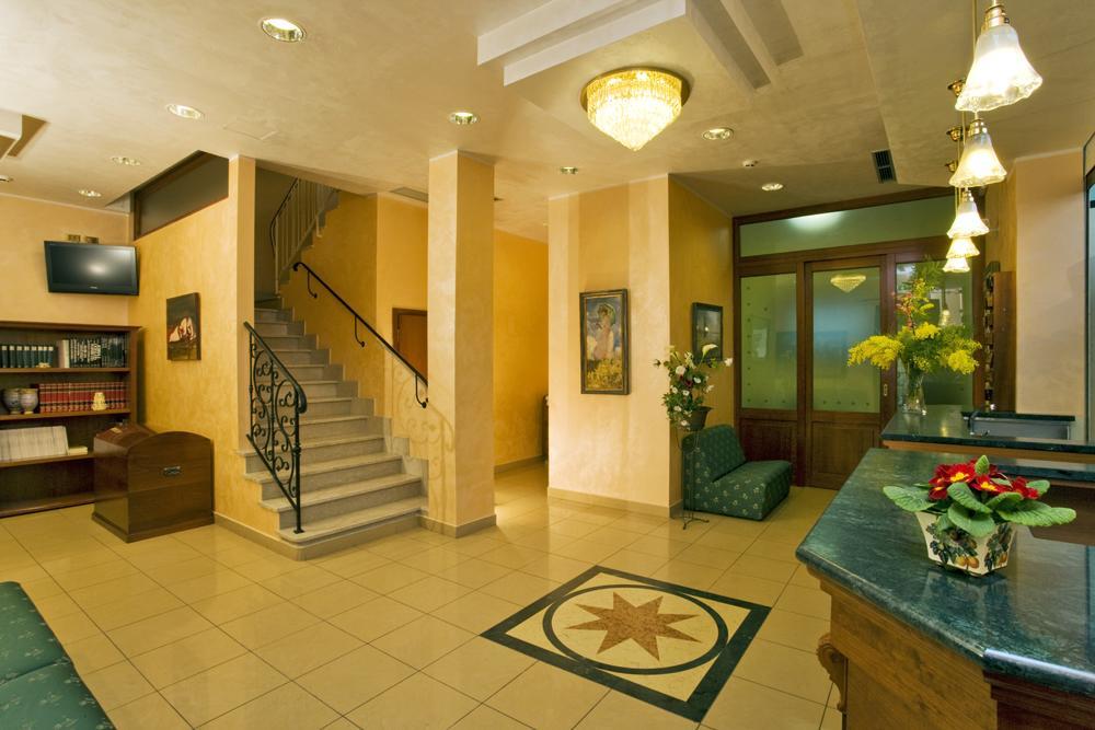 Hotel Andrea'S Rimini Extérieur photo